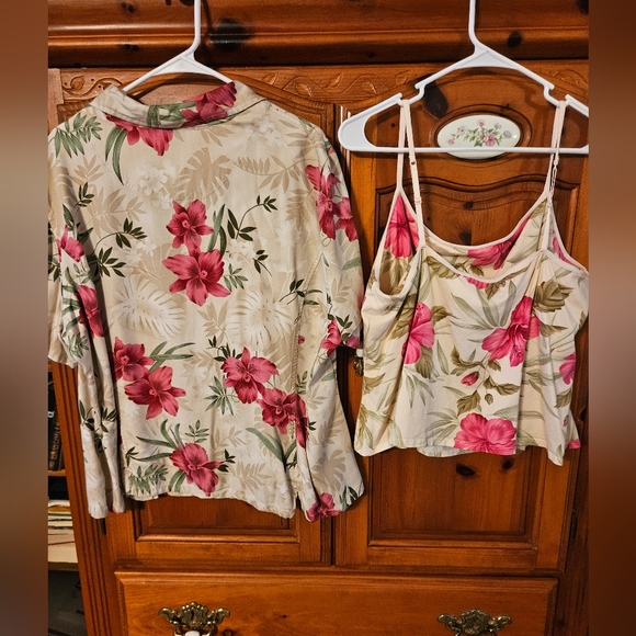 Blouse with tank top - Picture 2 of 3